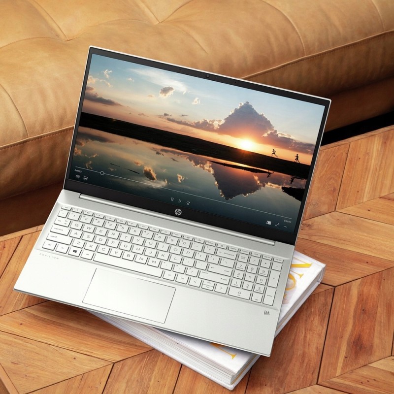 Laptop HP Pavilion 15 Intel i7-13 16GB SSD 1TB Intel Xe FullHD Win 11 841C9UA
