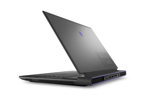 OUTLET Laptop Dell Alienware m16 R1 Core i9-13900HX / 1TB SSD / 64GB / NVIDIA RTX 4080 / 16" QHD+