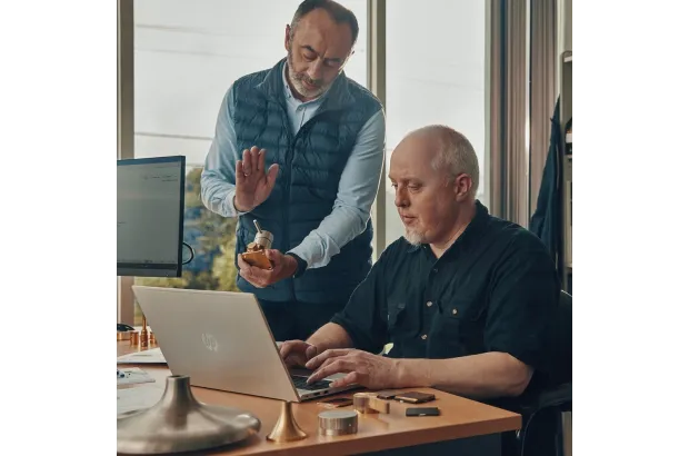 Laptop do pracy HP ProBook 460 G11 / A1LH5UT / Intel Ultra 7 / 16GB / SSD 512GB / Intel Graphics / WUXGA / Win 11 Pro / Srebrny