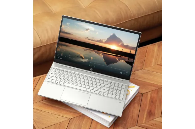 Laptop HP Pavilion 15-eg300 / 8Y3G5U8 / Intel i7-13 / 16GB / SSD 512GB / Intel Xe / FullHD / Win 11 / Biały