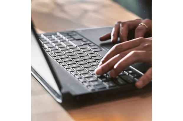 Laptop HP Victus 15-fa0033dx / 9T9R8UA / Intel i5-12 / 8GB / SSD 512GB / Nvidia RTX 3050 / FullHD / 144Hz / Win 11 / Niebieski