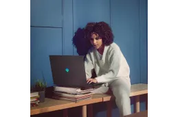 Gamingowy laptop Omen HP 17-ck2000ca / 7X7B7UA / Intel i9-13 / 32GB / SSD 2TB / RTX 4090 / QHD / 240Hz / Win 11 / Czarny