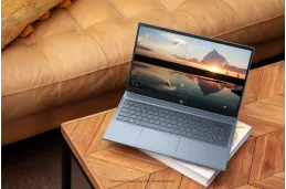 Laptop HP Pavilion 15-eh3003ne / 822S8EA / AMD Ryzen 7 / 32GB / SSD 1TB/ AMD Radeon / FullHD / Win 11 / Niebieski