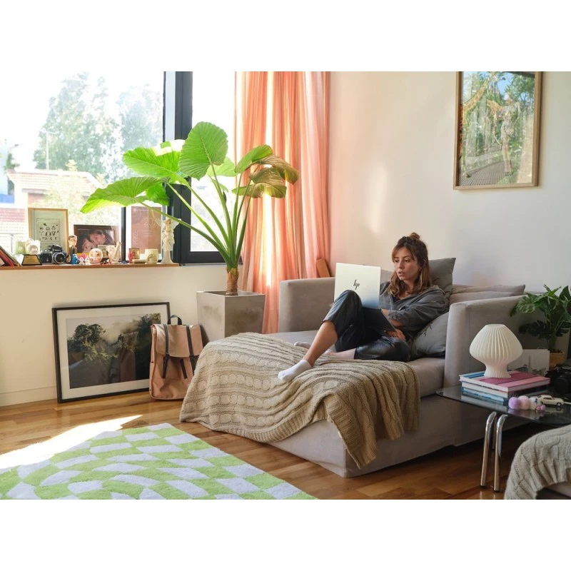 Laptop HP Pavilion 15-eg3003nx / 8F1R6EA / Intel i7-13 / 16GB / SSD 1TB / Intel Xe / FullHD / Win 11 / Srebrny