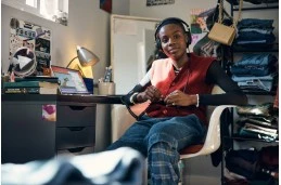 Laptop HP Pavilion X360 14-ek1000nx / 8F1R1EA / Intel Core i7-13 / 16GB / SSD 1TB / Intel Xe / FullHD / Win 11 / Dotyk / Różowy