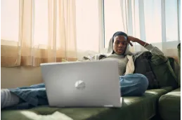 Laptop HP Pavilion X360 14-ek1035nj / 97S79EA / i5-13 / 16GB / SSD 512GB / Intel Xe / FullHD / NoOS / Dotyk / Srebrny