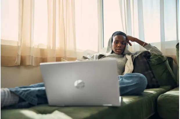 Laptop HP Pavilion X360 14-ek1035nj / 97S79EA / i5-13 / 16GB / SSD 512GB / Intel Xe / FullHD / NoOS / Dotyk / Srebrny