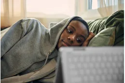 Laptop HP Pavilion X360 14-ek2021ne / A19Y9EA / Core 7 / 16GB / SSD 512GB / Intel Xe / FullHD / Win 11 / Dotyk / Srebrny