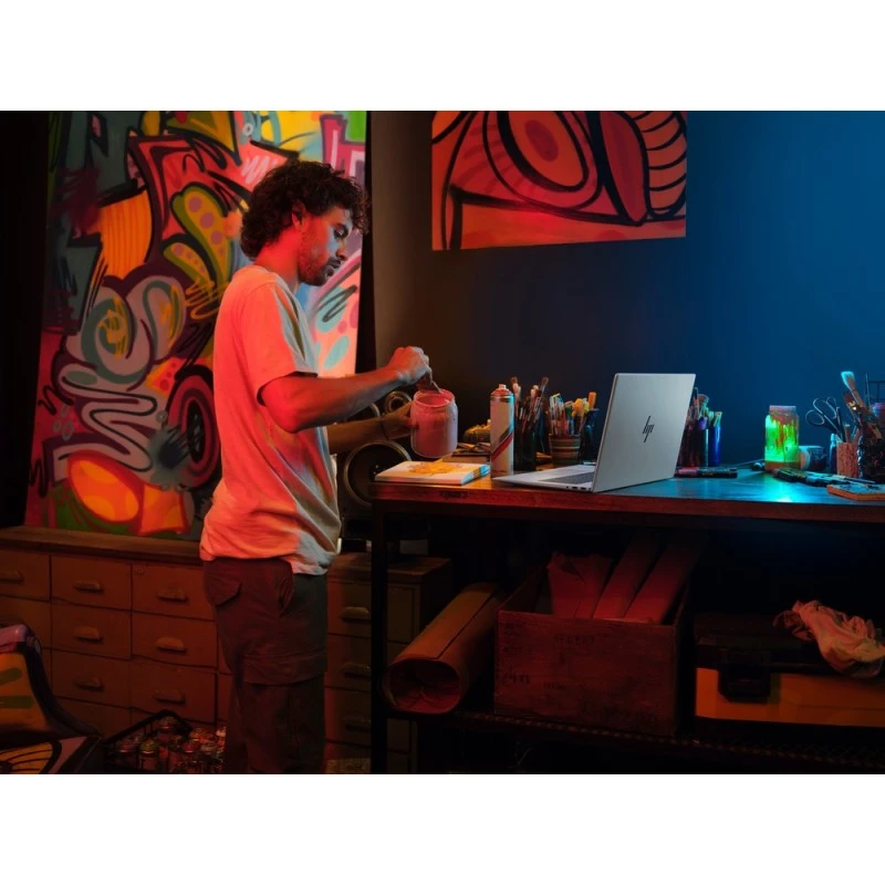 Laptop Envy Laptop 17-da0003nw / A58TJEA / Intel Ultra 7 / 32GB / SSD 1 TB / Intel Arc / FHD / DOTYK / Win 11 Pro / Srebrny