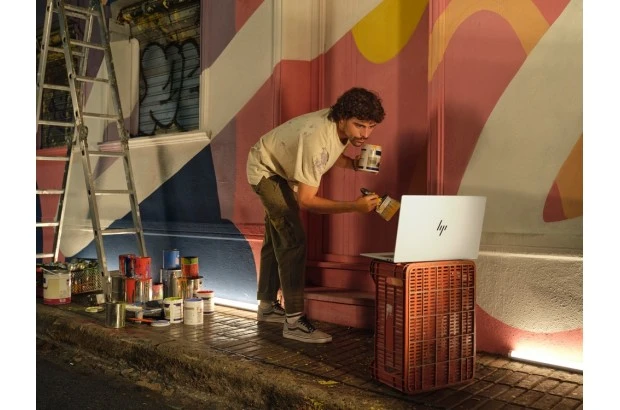 Laptop Envy Laptop 17-da0003nw / A58TJEA / Intel Ultra 7 / 32GB / SSD 1 TB / Intel Arc / FHD / DOTYK / Win 11 Pro / Srebrny