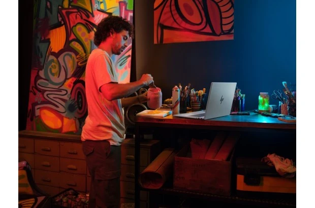 Laptop HP Envy x360 16-AC0013 / 9S1R5UA / Ultra 5 125U / 16GB / SSD 512GB / 16″ WUXGA / Intel UHD / Win 11 / Srebrny