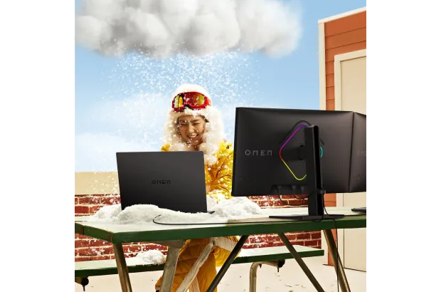 Laptop Omen Transcend HP 16-u0013dx / 7M462UA / Intel i9-13 / 32GB / SSD 2TB / Nvidia RTX 4070 / 2,5K / 240Hz / Win 11 / Biały