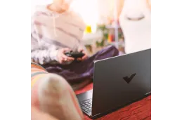 Laptop dla gracza Victus HP 15-fb1111nw / 8L726EA / AMD Ryzen 5 / 16GB / SSD 512GB / RTX 2050 / FullHD / 144Hz / Win 11