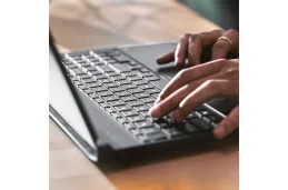 Laptop dla gracza HP Victus 15-fa1332nw / 9E7C9EA / Intel i5-13 / 16GB / SSD 512GB / Nvidia RTX 4060 / FullHD / Win 11