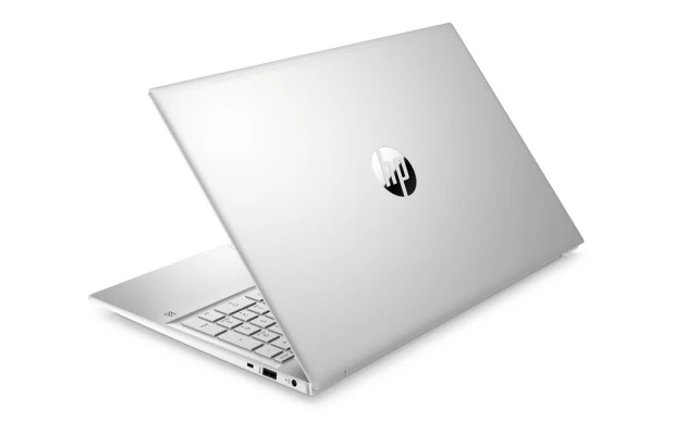 Laptop HP Pavilion 15-eg3323nw / 8G0K3EA / Intel i5-13 / 16GB / SSD 512GB / Intel Xe / FullHD / Win 11 / Srebrny