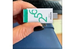 Pendrive Philips USB 3.2 256GB Click Series Gen 1 USB-C (FM25FD175B/00)
