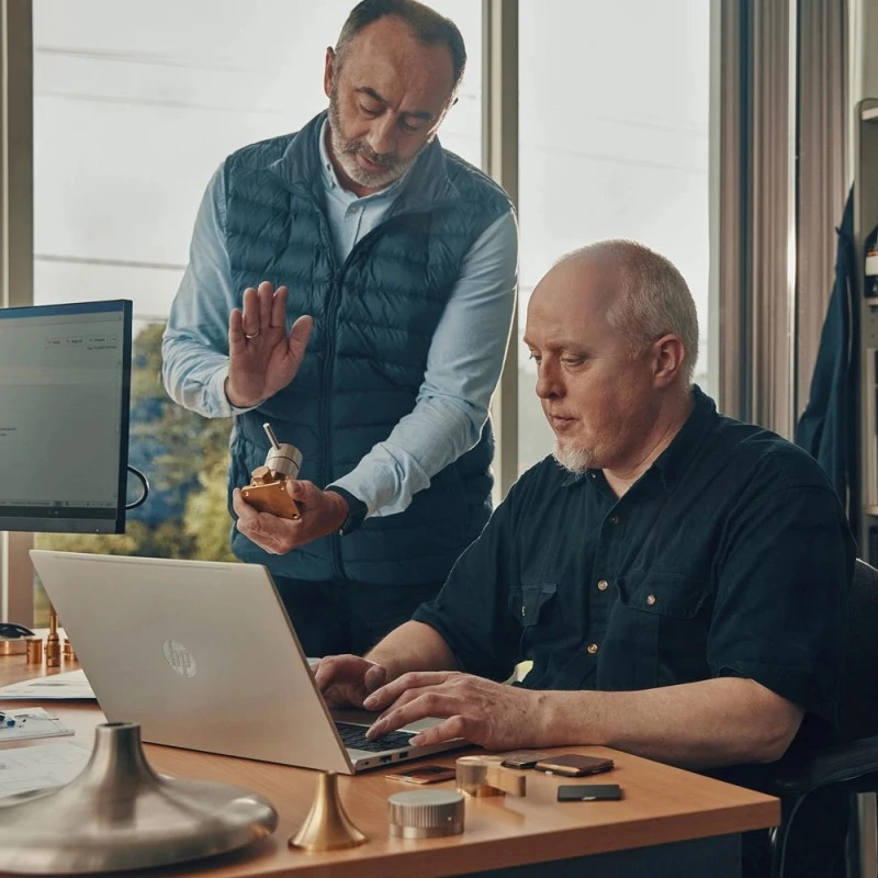 Laptop do pracy HP ProBook 460 G11 / A38GMET / Intel Core 5 / 64GB / SSD 1TB / Intel / WUXGA / Win 11 Pro