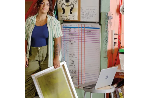 Laptop HP 15-fc0117nw / 94H52EA / AMD Ryzen 5 / 16GB / SSD 1TB / AMD Radeon / FullHD / Win 11 / Srebrny