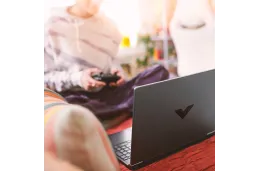 Gamingowy Laptop HP Victus 15-fb2447nw / A58SVEA / AMD Ryzen 7 / 16GB / SSD 1TB / Nvidia RTX 4060 / FullHD / 144Hz / FreeDos