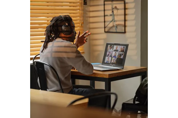 Laptop HP Pavilion 16-ag0054nw / A01G3EA / AMD Ryzen 5 / 16GB / SSD 512GB / Radeon / WUXGA / Win 11 / Srebrny