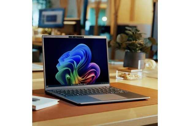 Laptop DELL Latitude 7455 Copilot+ / DV9KG / Snapdragon X1P / 16GB / SSD 512GB / QHD+ / Dotyk / Win 11 / Szary