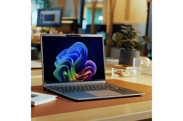 Laptop DELL Inspiron 14 Plus Copilot+ / I7441-SX10838BLU-PUS / Snapdragon X1P / 16GB / SSD 512GB / QHD+ / Dotyk / Win 11