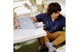 Zestaw Laptop HP 14 / Plecak HP / Mysz / 834W7EA / Intel i3-1315U / 16GB / SSD 512GB / Intel UHD / FullHD / Win 11 / Srebrny