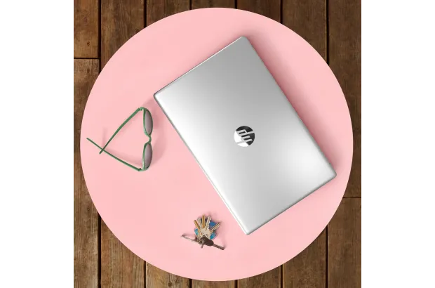 Laptop HP Pavilion 17-cn4047nr / A05FXUA / Core 7 / 32GB / SSD 1TB / Intel Xe / FullHD / Win 11 Pro / Srebrny