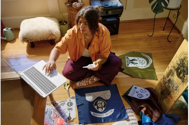 Laptop HP 15-fd0101ds / A93V7UA / Intel N100 / 8GB / UFS 128GB / Intel UHD / HD / Dotyk / Win 11 / Biały