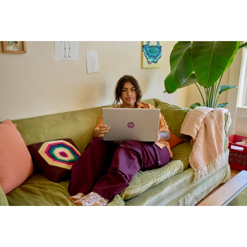 Laptop HP 15-fd0101ds / A93V7UA / Intel N100 / 8GB / UFS 128GB / Intel UHD / HD / Dotyk / Win 11 / Biały