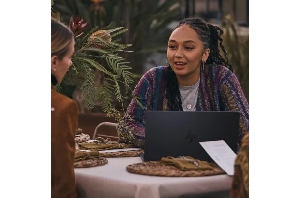 Laptop 2w1 HP Envy x360 15-fh0023dx / 7H1T1UA / Ryzen 7 / 16GB / SSD 1TB / AMD Radeon / FullHD / Dotyk / Win 11 Pro / Czarny