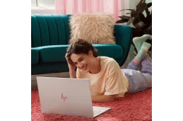 Laptop HP Envy 17-CH2071 / 683G8UA / Intel i7 / 32GB / SSD 2TB / Iris Xe / FullHD / Dotyk / Win 11 / Srebrny