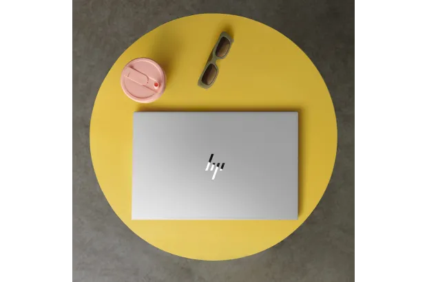 Laptop HP Envy 17-CH2071 / 683G8UA / Intel i7 / 32GB / SSD 2TB / Iris Xe / FullHD / Dotyk / Win 11 / Srebrny