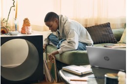 Laptop HP Pavilion X360 14-ek1004nw / A01E5EA / Intel i5-13 / 16GB / SSD 512GB / Intel Xe / FullHD / Win 11 / Dotyk / Niebieski