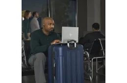 Biznesowy Laptop HP EliteBook 860 G10 / 96X74ET / Intel i7-13 / 16GB / SSD 512GB / Intel Xe / WUXGA / Win 11 Pro / Srebrny