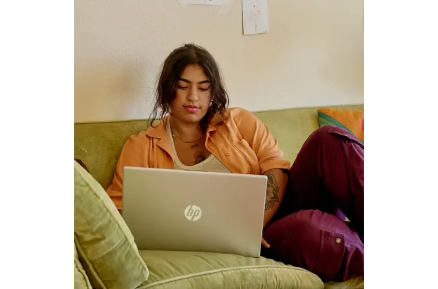 Laptop HP 15-FD0238ds / A4CE1UA / Intel N200 / 16GB / SSD 512GB / Intel UHD / HD / Win 11 / Fioletowy