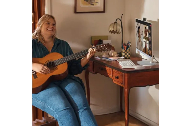 Komputer All in One HP 27-cr1770ng / A12Q9EA / Intel Ultra 7 / 16GB / SSD 1TB / Intel UHD / FullHD / Win 11 / Biały