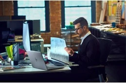 Laptop HP Zbook Power G11A / 8T0N3EA / Ryzen 9 PRO / 64GB / SSD 1TB / Radeon 780M / 16" WQXGA / Win 11 Pro / Szary