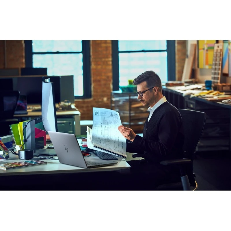 Laptop HP Zbook Power G11A / 8T0N3EA / Ryzen 9 PRO / 64GB / SSD 1TB / Radeon 780M / 16" WQXGA / Win 11 Pro / Szary