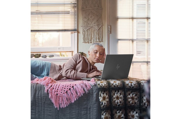 Laptop Envy HP 16-h1023dx / 7Z0P3UA / Intel i9-13 / 32GB / SSD 1TB / Nvidia RTX 4060 / WQXGA / 120Hz / Win 11 / Srebrny