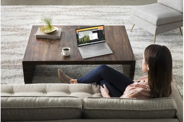 Laptop HP Pavilion 17T-CN400 / B84P2U8 / Core 7 / 32GB / SSD 1TB / Intel Xe / FullHD / Win 11 / Różowy