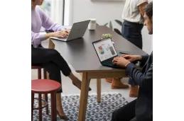 Laptop HP EliteBook 850 G8 / 345C7UT / Intel i5-11 / 16GB / SSD 1TB / Intel Xe / FullHD / Win 11 / Srebrny