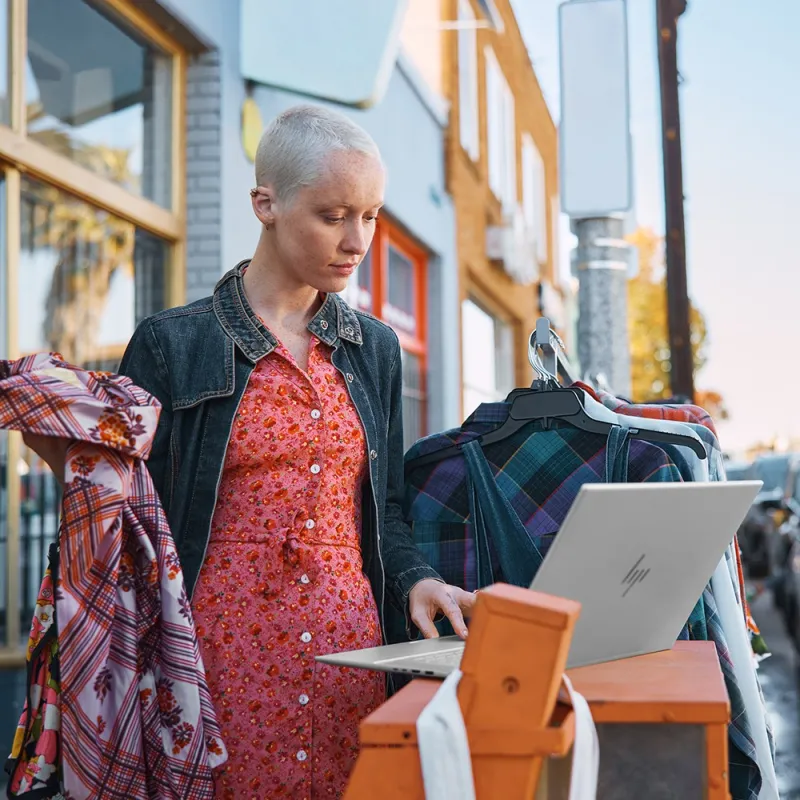 Laptop Envy HP 16-h1023dx / 7Z0P3UA / Intel i9-13 / 64GB / SSD 2TB / Nvidia RTX 4060 / WQXGA / 120Hz / Win 11 / Srebrny