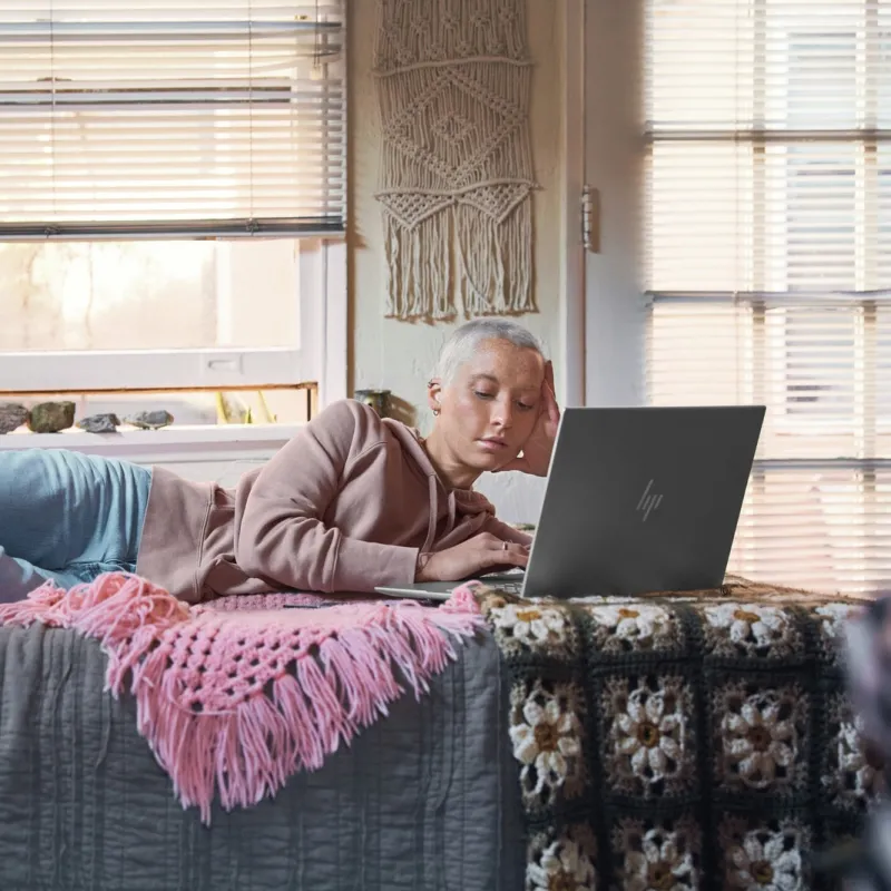 Laptop Envy HP 16-h1023dx / 7Z0P3UA / Intel i9-13 / 32GB / SSD 2TB / Nvidia RTX 4060 / WQXGA / 120Hz / Win 11 / Srebrny