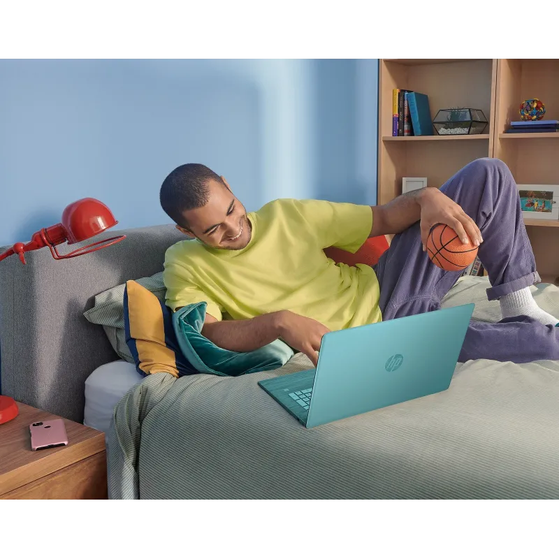 Laptop HP 17-CN3105 / A59W3UA / Intel N200 / 8GB / 128GB USF / Intel UHD / HD+ / Win 11 / Zielony