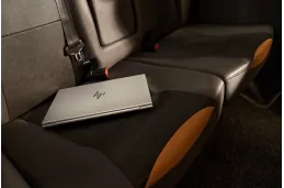 Biznesowy Laptop HP EliteBook 645 G11 / AQ8X0EC / Ryzen5 PRO 7535U / 16GB / SSD 1TB / Radeon /  WUXGA / Win 11 Pro / Srebrny