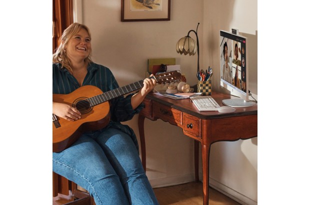 Komputer All in One HP 27-cr1003ns / A49W2EA / Intel Ultra 7 / 32GB / SSD 1TB / Intel UHD / FullHD / Win 11 / Biały