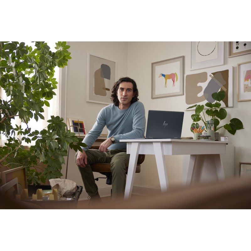 Laptop HP Spectre 14 x360 14-eu0098nr / 9C907UA / Intel Ultra 7 / 16GB / SSD 2 TB / Intel Arc / 3K / Win 11 / Czarny