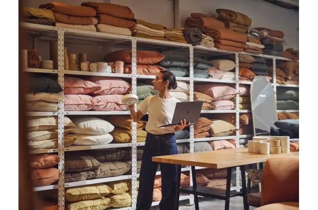 Laptop 2w1 HP OmniBook Ultra Flip 14-fh0079nw / B2MF4EA / Intel Ultra 7 / 16GB / SSD 1TB / Intel Arc / 14" 3K / Dotyk / Win 11