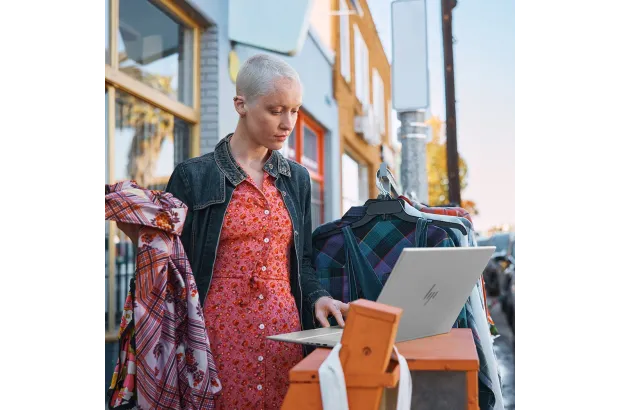 Laptop Envy HP 16-h1023dx / 7Z0P3UA / Intel i9-13 / 32GB / SSD 2TB / Nvidia RTX 4060 / WQXGA / 120Hz / Win 11 PRO / Srebrny